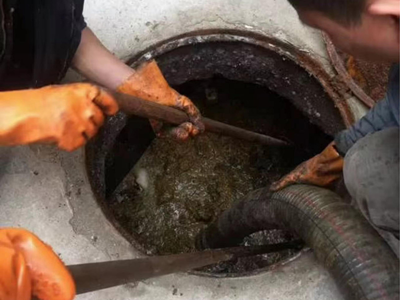 博兴清理化粪池时如何避免沼气的危害?